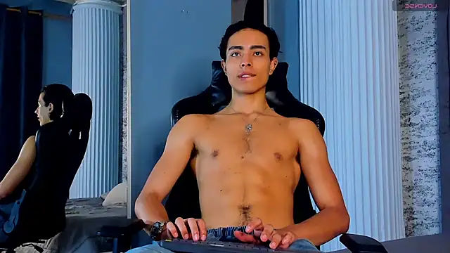 JoshRashfordd online show from November 15, 2025, 1:20 am