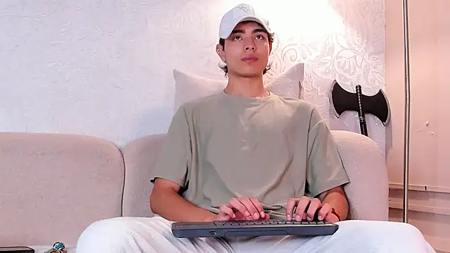 JoshRashfordd online show from October 25, 2025, 9:26 pm