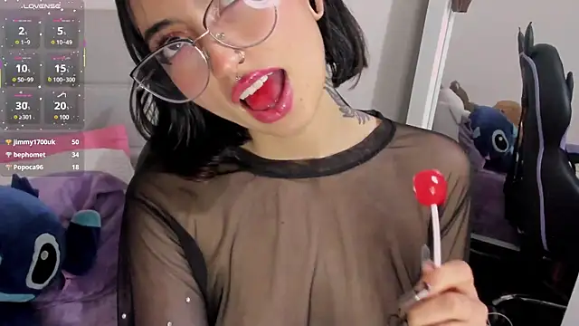 Snapshot of Any_Roussee chatting on March 15, 2025, 8:04 am Any Roussee online show from March 15, 2025, 8:04 am