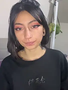 Snapshot of Any_Roussee chatting on February 17, 2025, 12:00 am Any Roussee online show from February 17, 2025, 12:00 am