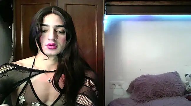 Snapshot of EDUARDA4 chatting on December 16, 2024, 10:13 pm EDUARDA4 online show from December 16, 2024, 10:13 pm