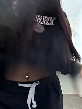 Snapshot of Jazmin-Cerezita chatting on December 17, 2025, 12:15 am Jazmin-Cerezita online show from December 17, 2025, 12:15 am