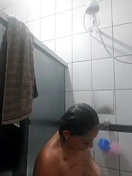 baixinhaloira online show from February 27, 2025, 2:03 am