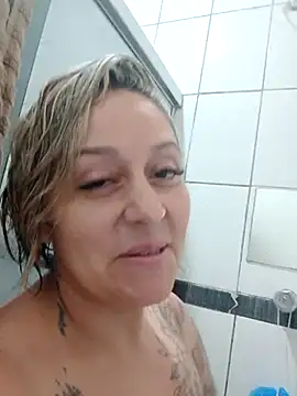 baixinhaloira online show from February 17, 2026, 8:39 pm