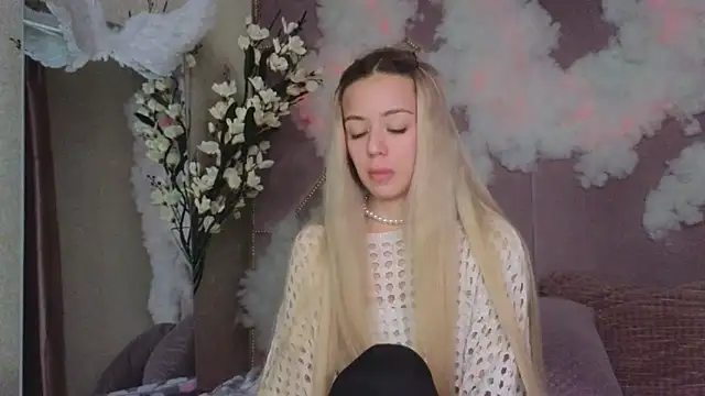 Snapshot of STELLA_RICH chatting on February 23, 2025, 1:02 am STELLA RICH online show from February 23, 2025, 1:02 am