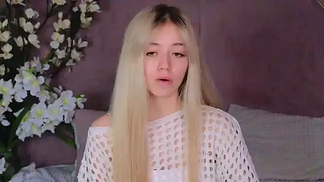 Snapshot of STELLA_RICH chatting on March 3, 2025, 1:17 am STELLA RICH online show from March 3, 2025, 1:17 am