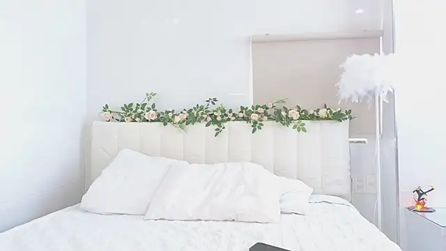 Akina starr online show from September 15, 2025, 2:56 am