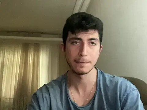 Snapshot of malpicaluna chatting on May 28, 2026, 1:39 pm malpicaluna online show from May 28, 2026, 1:39 pm