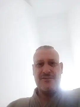 Husoban online show from December 22, 2025, 1:22 pm