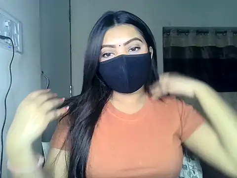 Snapshot of ishi_Beauty chatting on April 13, 2026, 7:45 am ishi Beauty online show from April 13, 2026, 7:45 am