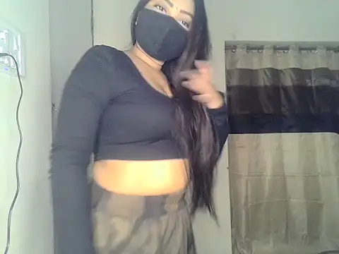 Snapshot of ishi_Beauty chatting on April 27, 2026, 5:27 am ishi Beauty online show from April 27, 2026, 5:27 am