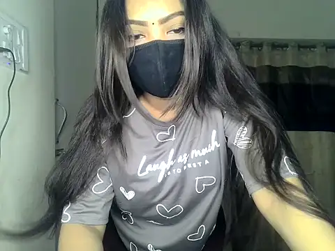 Snapshot of ishi_Beauty chatting on April 14, 2026, 5:23 am ishi Beauty online show from April 14, 2026, 5:23 am