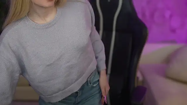 Snapshot of Ewa_Pearl chatting on March 2, 2025, 1:53 pm Ewa Pearl online show from March 2, 2025, 1:53 pm