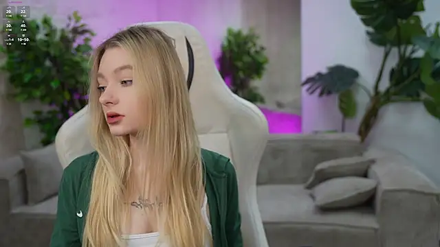 Snapshot of Ewa_Pearl chatting on March 11, 2025, 7:35 am Ewa Pearl online show from March 11, 2025, 7:35 am