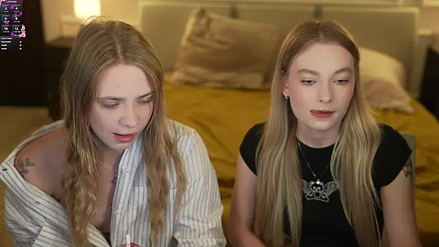 Snapshot of Ewa_Pearl chatting on September 24, 2025, 6:53 am Ewa Pearl online show from September 24, 2025, 6:53 am