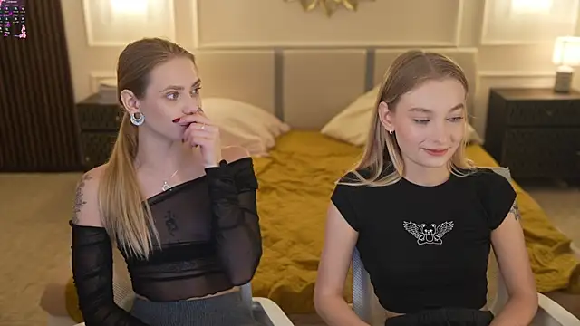 Snapshot of Ewa_Pearl chatting on October 1, 2025, 7:02 am Ewa Pearl online show from October 1, 2025, 7:02 am