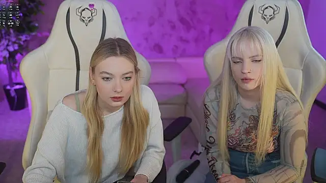 Snapshot of Ewa_Pearl chatting on March 17, 2025, 7:35 am Ewa Pearl online show from March 17, 2025, 7:35 am