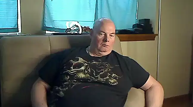 harley99574 online show from December 25, 2024, 6:52 pm