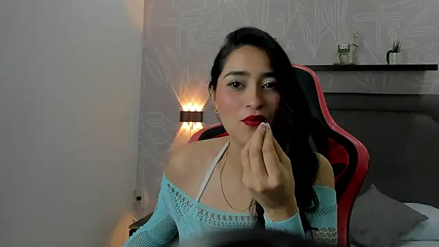 Snapshot of noaah_smith_ chatting on January 13, 2026, 12:42 pm noaah smith online show from January 13, 2026, 12:42 pm