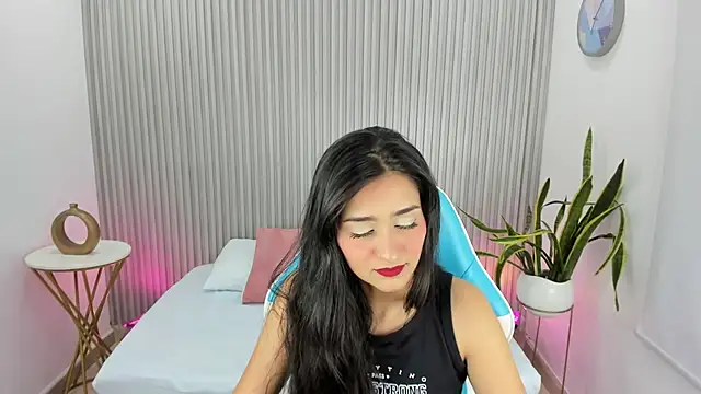 Snapshot of noaah_smith_ chatting on February 28, 2025, 12:09 pm noaah smith online show from February 28, 2025, 12:09 pm