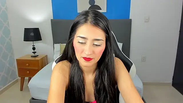 Snapshot of noaah_smith_ chatting on February 11, 2025, 12:36 pm noaah smith online show from February 11, 2025, 12:36 pm