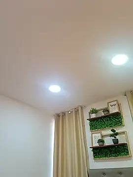 sasi luna online show from January 9, 2026, 2:35 pm