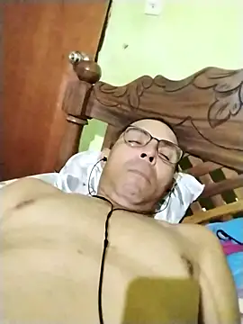 Alex011277 online show from November 21, 2025, 1:21 pm