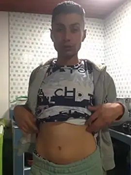 Snapshot of 1418edwar chatting on February 16, 2026, 3:16 am 1418edwar online show from February 16, 2026, 3:16 am