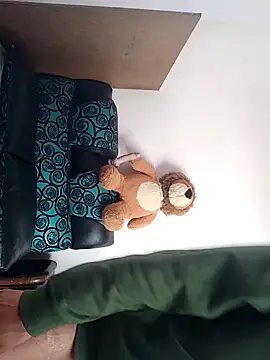 1418edwar online show from October 3, 2025, 7:59 pm