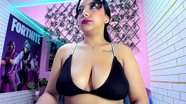 mariilulp303av online show from January 6, 2026, 4:27 am