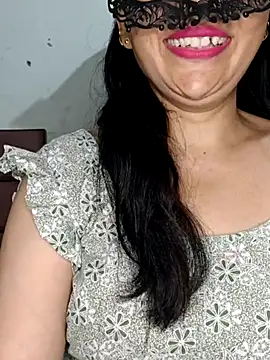 Snapshot of sexy_bhabhi69 chatting on April 16, 2026, 5:47 pm sexy bhabhi69 online show from April 16, 2026, 5:47 pm
