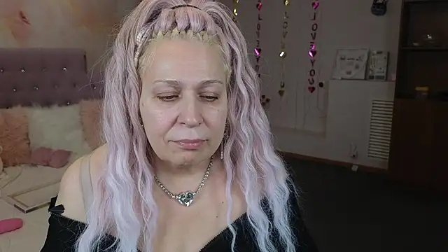 Penelope Pinky online show from February 28, 2025, 2:09 pm