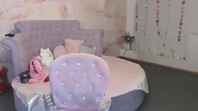 Snapshot of Penelope_Pinky chatting on February 10, 2026, 11:53 am Penelope Pinky online show from February 10, 2026, 11:53 am