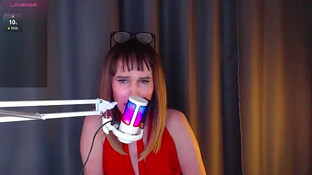 Snapshot of Cassie_Bae chatting on March 16, 2025, 5:03 am Cassie Bae online show from March 16, 2025, 5:03 am