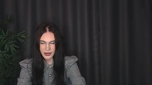 Cassie Bae online show from May 18, 2026, 2:11 pm