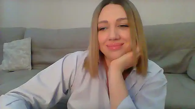 Snapshot of VickyLove047 chatting on March 20, 2025, 5:57 am VickyLove047 online show from March 20, 2025, 5:57 am