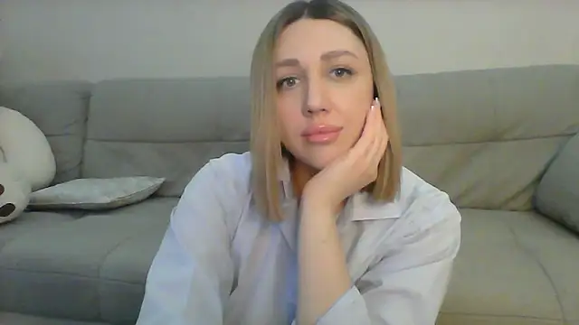 Snapshot of VickyLove047 chatting on February 19, 2025, 6:00 am VickyLove047 online show from February 19, 2025, 6:00 am