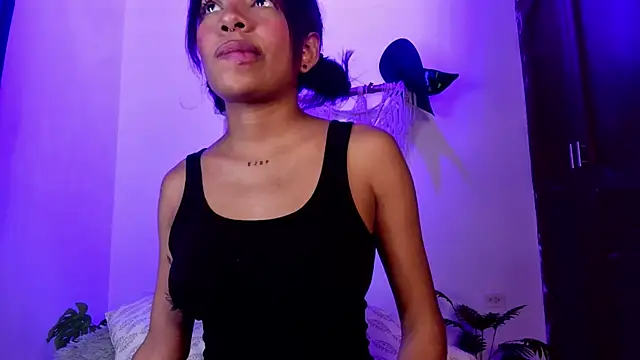 Snapshot of anais_tgn chatting on October 18, 2025, 5:04 pm anais tgn online show from October 18, 2025, 5:04 pm