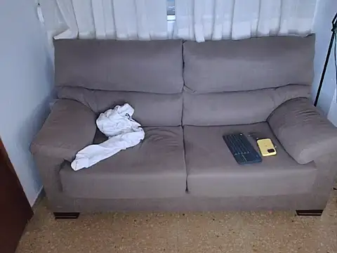 Geishastudios online show from October 27, 2025, 9:27 pm