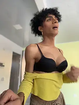 Snapshot of _Valery_tw chatting on March 31, 2026, 10:56 pm Valery tw online show from March 31, 2026, 10:56 pm