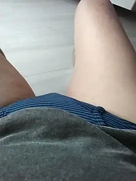 Dannydy2015 online show from November 13, 2025, 1:42 am