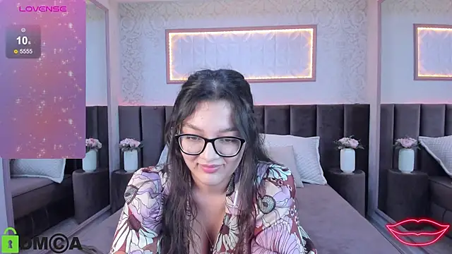 ZarifaBev online show from February 4, 2025, 3:36 pm