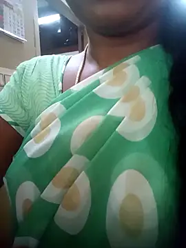 Snapshot of telugu_heroine9 chatting on December 18, 2024, 5:59 am telugu heroine9 online show from December 18, 2024, 5:59 am