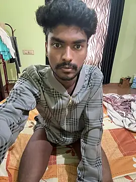 Snapshot of funcracker chatting on January 12, 2026, 10:11 am funcracker online show from January 12, 2026, 10:11 am