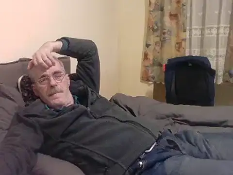 Snapshot of farock chatting on January 8, 2025, 9:55 pm farock online show from January 8, 2025, 9:55 pm