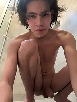Snapshot of Mat_Vergara20 chatting on December 28, 2024, 12:04 am Mat Vergara20 online show from December 28, 2024, 12:04 am
