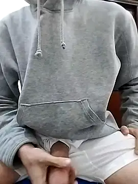 Snapshot of big_cock2182 chatting on December 21, 2025, 10:32 pm big cock2182 online show from December 21, 2025, 10:32 pm