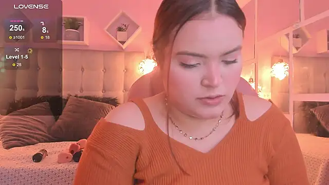 melanie hh online show from November 8, 2025, 4:05 am