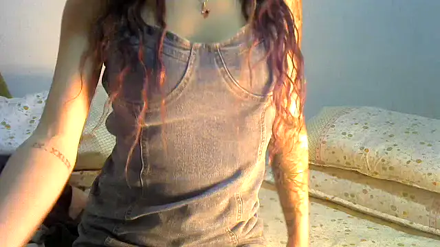 Snapshot of angel_aarna chatting on February 7, 2026, 11:51 am angel aarna online show from February 7, 2026, 11:51 am