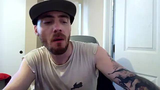 Huntzg23 online show from May 14, 2026, 9:23 pm